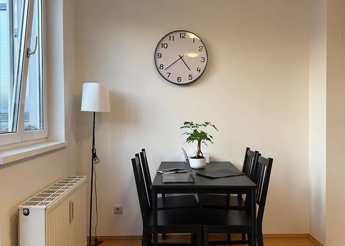 Apartman Floor Near Palace Schoenbrunn *