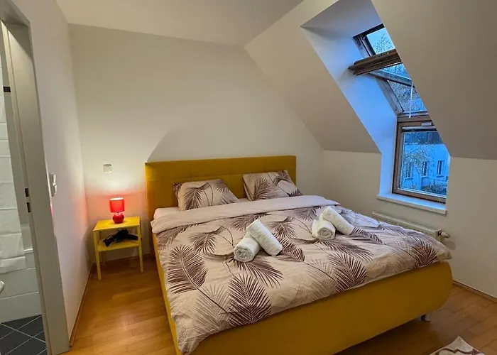 Apartman Floor Near Palace Schoenbrunn Bécs